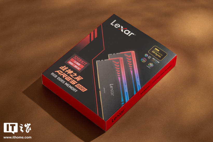 雷克沙战神之翼 ARES RGB DDR5 8000 内存图赏：炫彩白翼支持 RGB