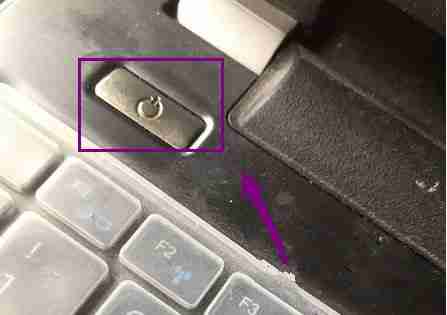 Win10安装一直卡在请稍等怎么办？