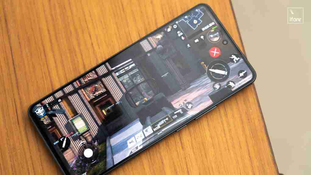 8000mAh 大电池，是手机、板砖还是充电宝？