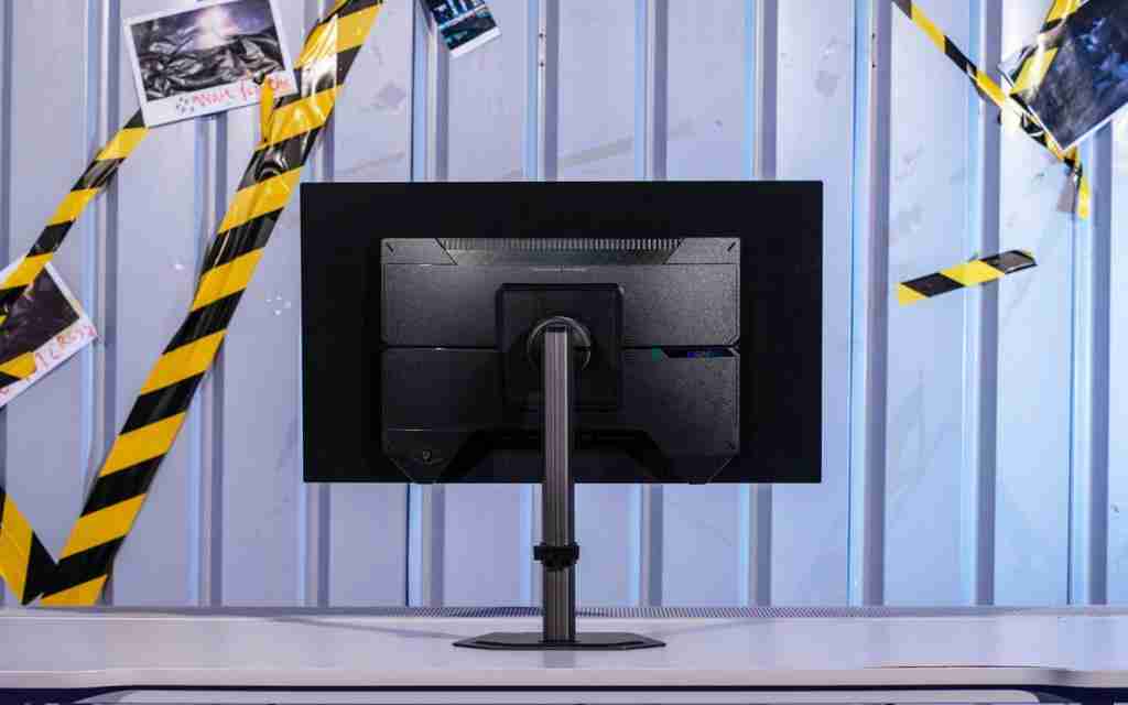  技嘉 MO27Q28G 显示器评测：第四代 OLED 电竞旗舰，高画质高刷新体验 