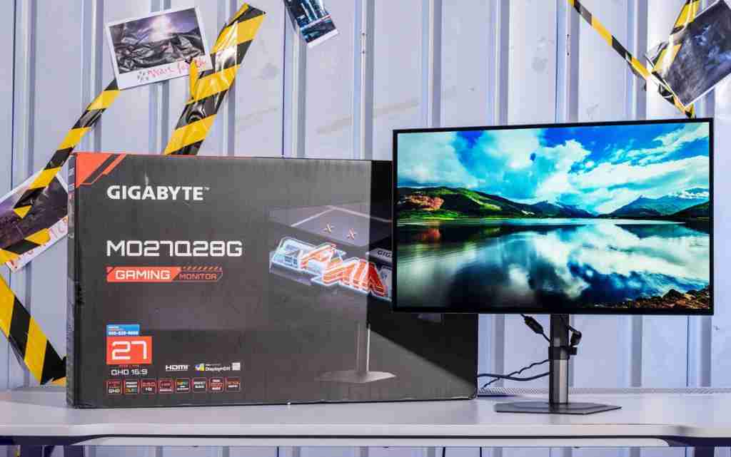 技嘉 MO27Q28G 显示器评测：第四代 OLED 电竞旗舰，高画质高刷新体验 