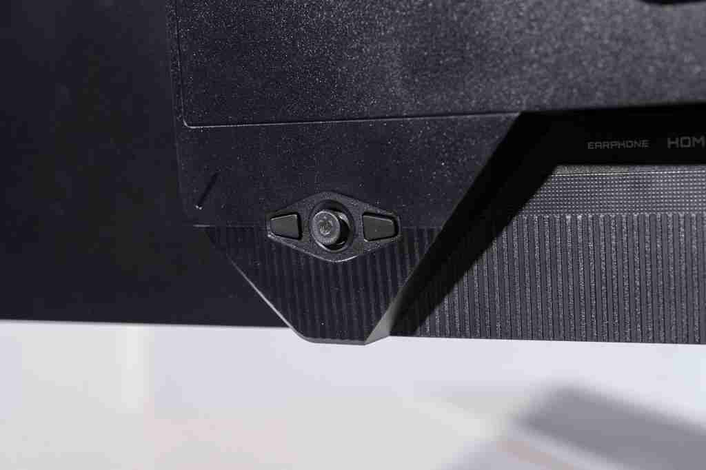  技嘉 MO27Q28G 显示器评测：第四代 OLED 电竞旗舰，高画质高刷新体验 