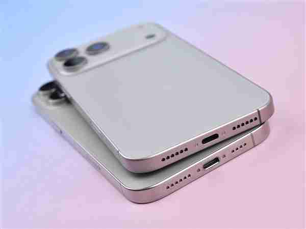 苹果发布会前 我们意外拿到了iPhone 17
