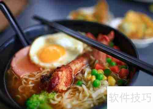 泡面的百变吃法:简单食材也能做出丰富美味