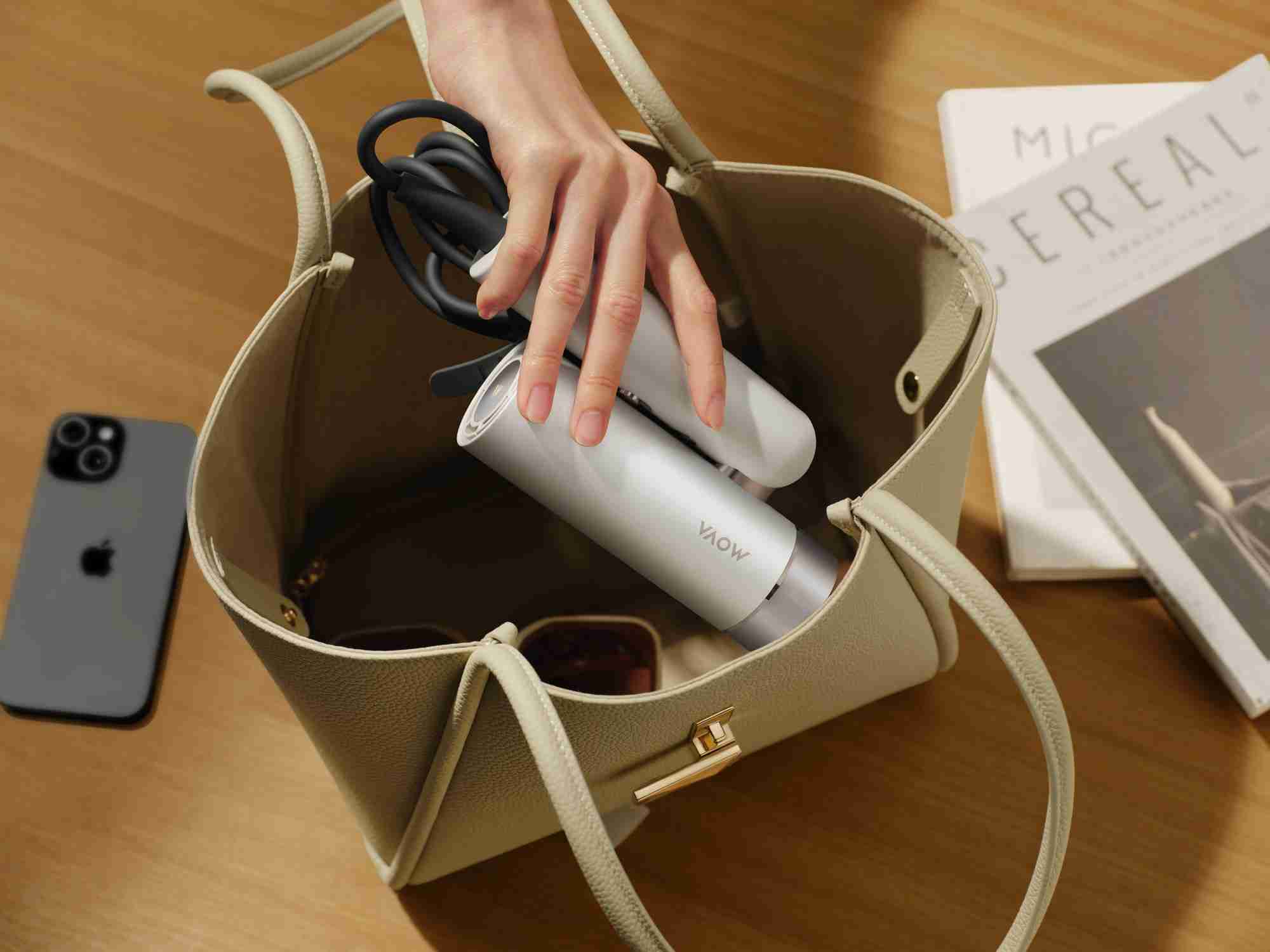 百变造型解锁！MOVA口袋折叠吹风机Flip10预售开启