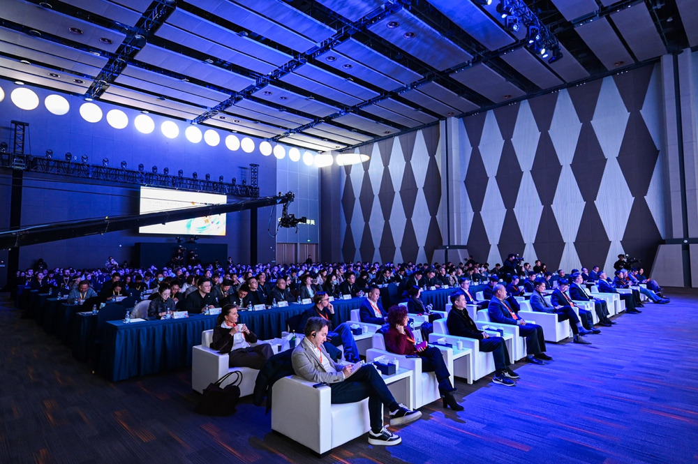 2025国际汽车设计论坛，吉利“中国设计·全球审美”当红不让