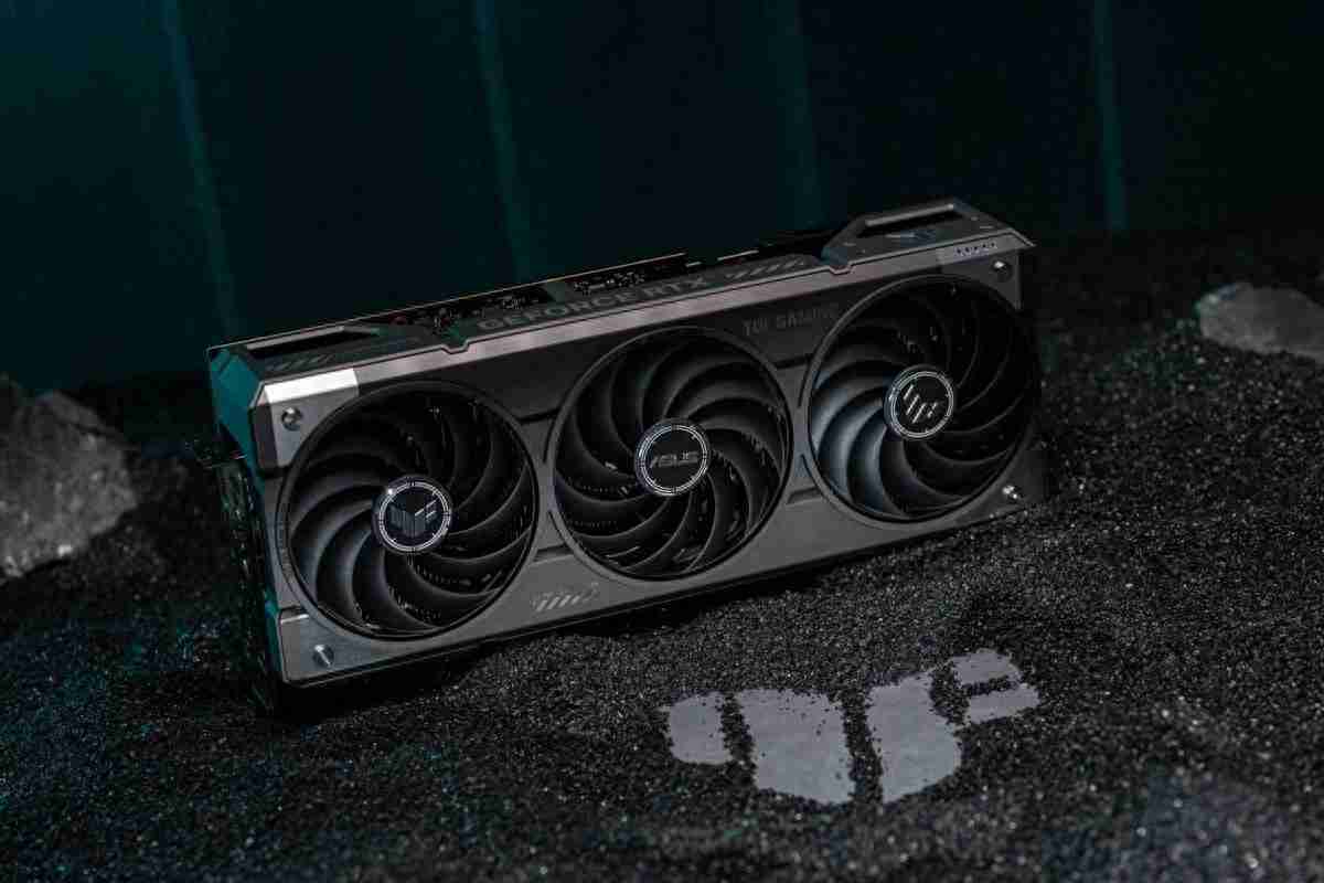 《使命召唤22》画质提升明显华硕RTX50系显卡震撼开战