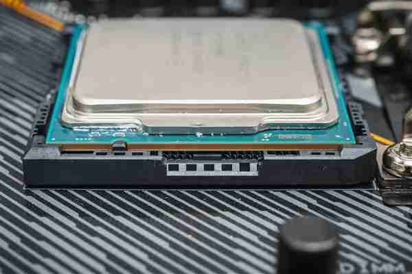 荷兰有让步迹象：全球车企已收到首批中国安世芯片