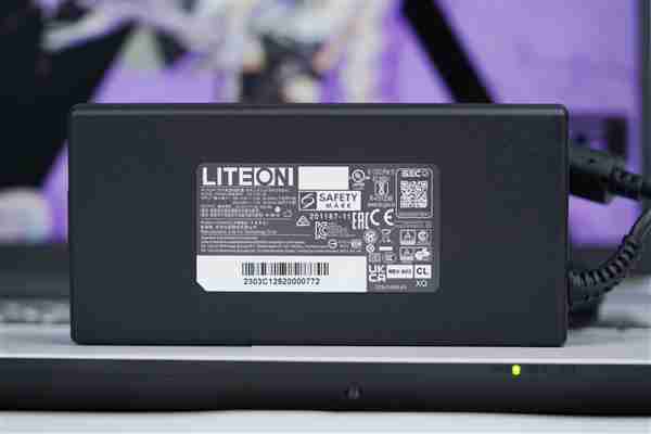 长江存储PC42Q SSD加持！ 七彩虹隐星P16 Pro图赏