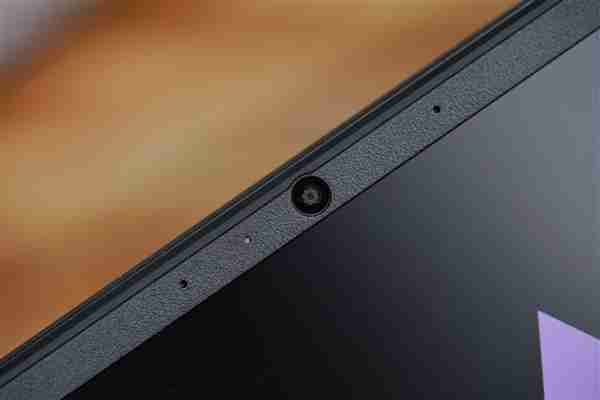 长江存储PC42Q SSD加持！ 七彩虹隐星P16 Pro图赏