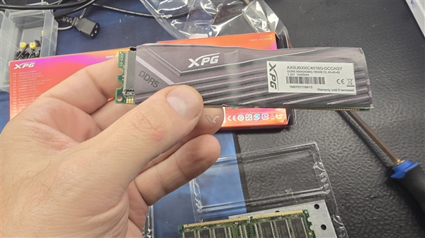 威刚DDR5被调包成DDR2？网购陷阱曝光！