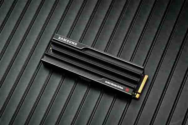 三星9100 PRO 8TB固态硬盘评测 “海纳百川”全程高能