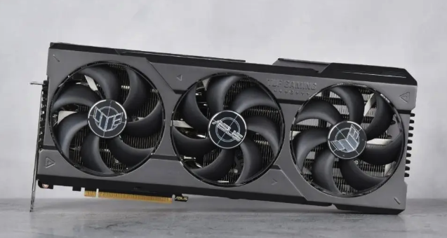 AMD AM5平台新秀：华硕ROG CROSSHAIR X670E HERO主板深度解析