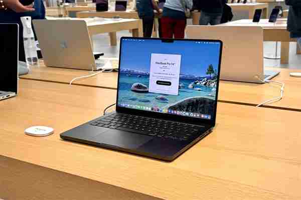 MacBook Pro明年重磅升级：首发全新OLED+M6芯片