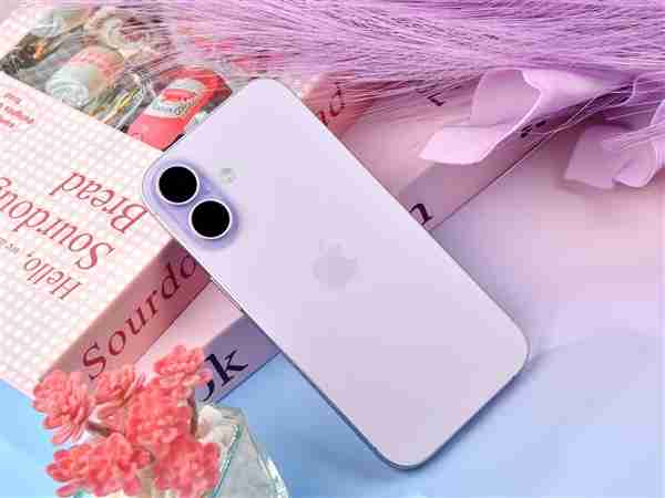 iPhone 17首发上手:这次比Pro值