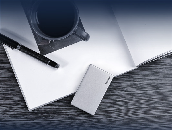 2649元！长江存储致态灵·先锋版移动SSD喜迎4TB