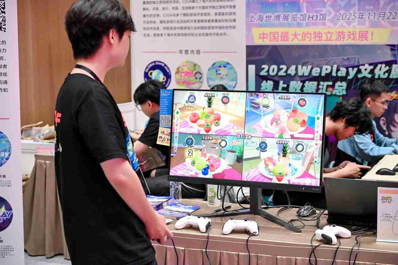 飞利浦EVNIA亮相2025CUSGA，赋能游戏创作新生力量！