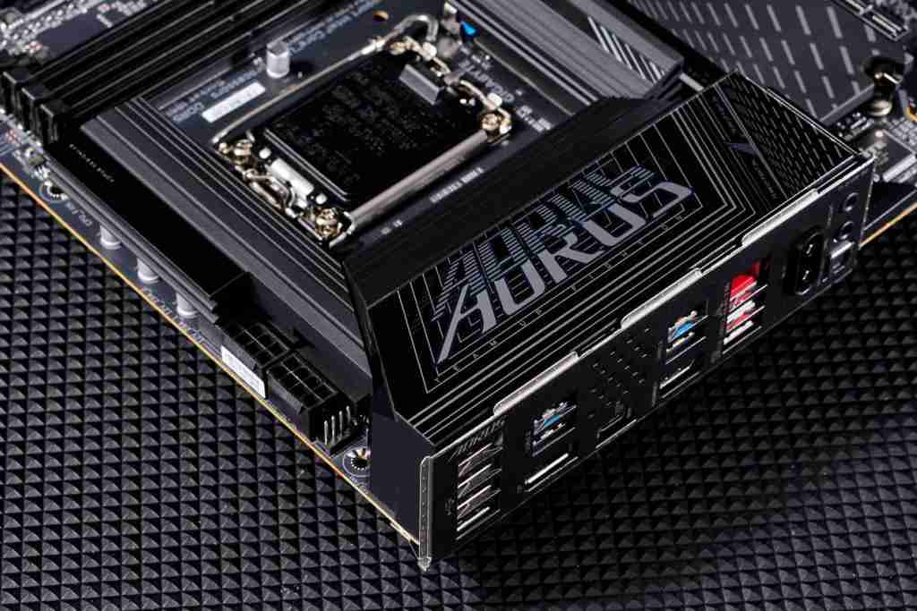 技嘉 B860M AORUS PRO WIFI7 电竞雕主板深度评测:主流价位下的高端电竞利器
