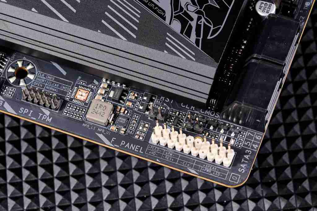 技嘉 B860M AORUS PRO WIFI7 电竞雕主板深度评测:主流价位下的高端电竞利器