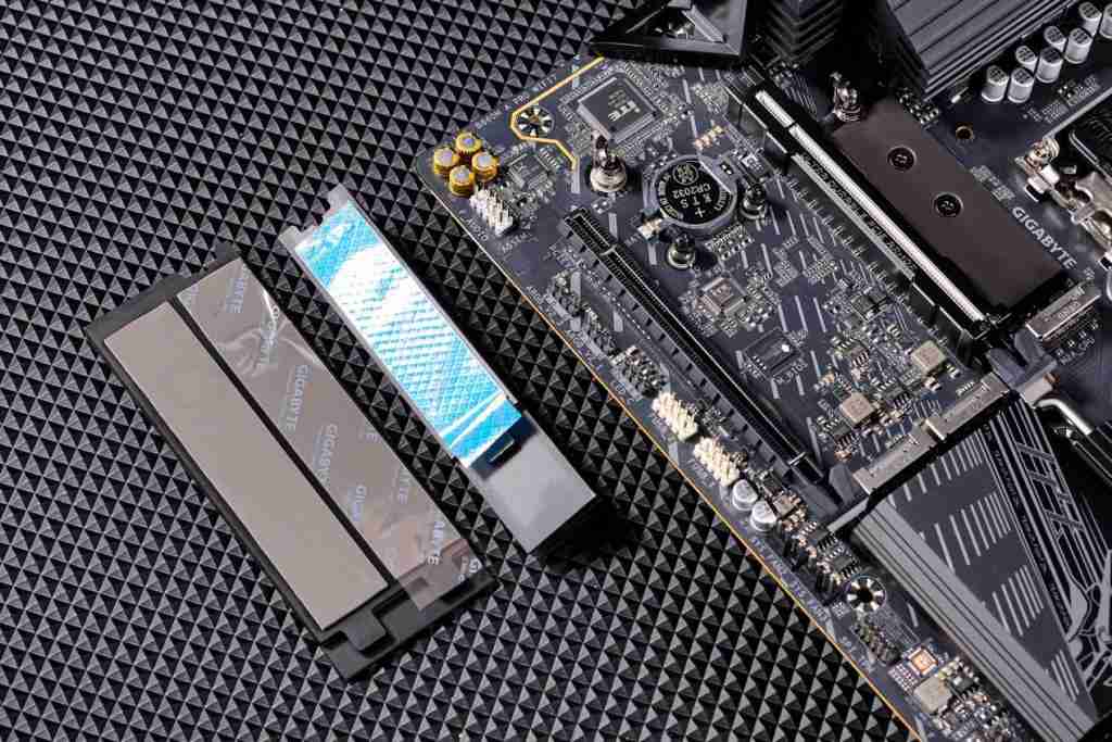 技嘉 B860M AORUS PRO WIFI7 电竞雕主板深度评测:主流价位下的高端电竞利器