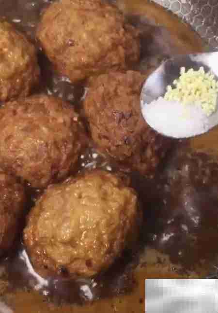 红烧狮子头简易做法