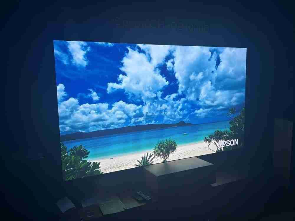 巨幕革命光影进化爱普生家庭影院双旗舰方案亮相广州音响展