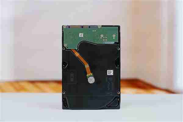 每碟片3TB!希捷银河Exos M 30TB硬盘图赏