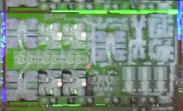 Intel Panther Lake实物曝光！18A制程大成功：已达预期密度目标