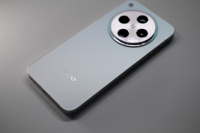 OPPO Find X8 Ultra影像规格流出，双潜望长焦镜头成最大悬念