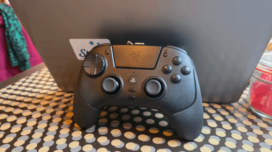 雷蛇飓兽V3 Pro手柄评测：IGN 9分力荐