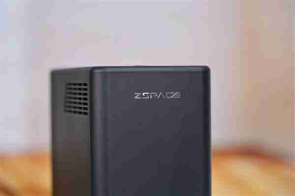 升级X86架构性能大提升！极空间Z2 Ultra图赏