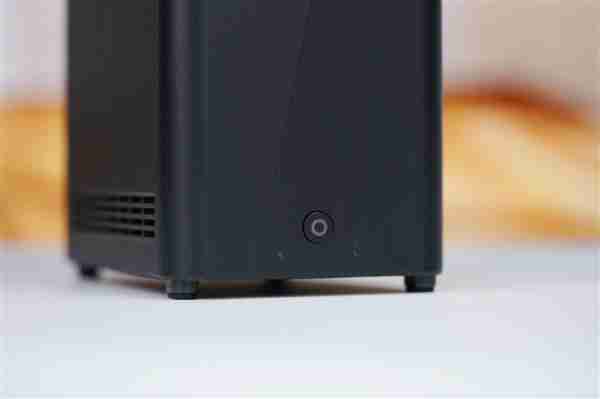 升级X86架构性能大提升！极空间Z2 Ultra图赏