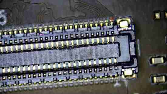 严重警告!RTX 5090绝对不要拆开 坏了根本没法修