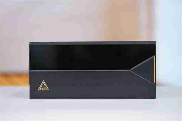 轻松驾驭RTX 5090！微星MEG Ai1600T PCIE5超神电源图赏