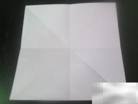 旋转木马折纸教程：简单易学步骤