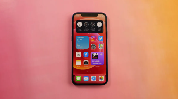 苹果手机黑屏一秒又恢复正常？iPhone 短暂黑屏原因与解决方法