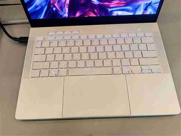 华硕发布ROG幻14/16 Air 2026款:升级星云原画屏、至高RTX 5090