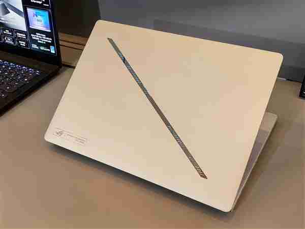 华硕发布ROG幻14/16 Air 2026款:升级星云原画屏、至高RTX 5090