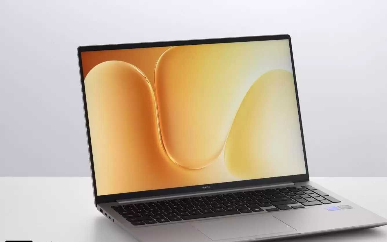 荣耀MagicBook 16 2026图赏：92Wh巨量电池，解锁15.3小时长续航