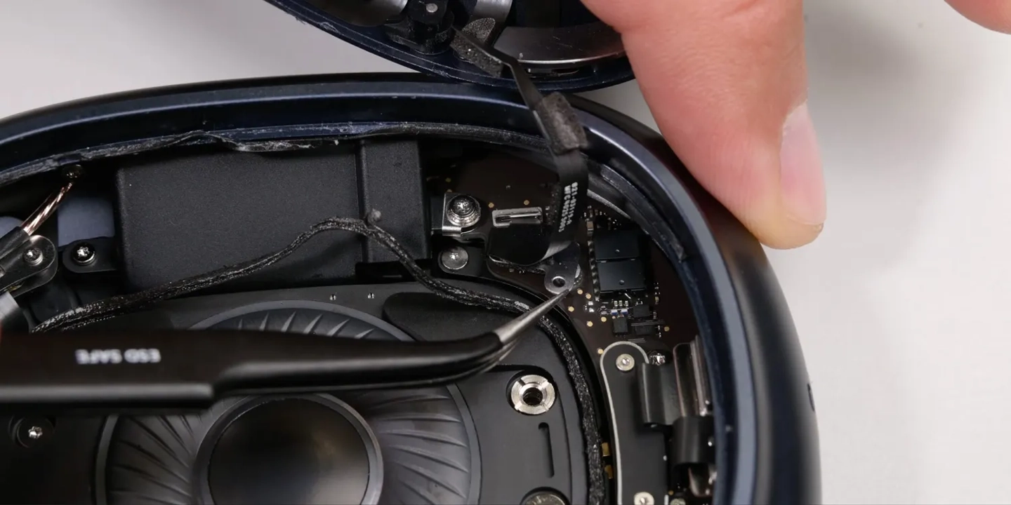 iFixit 拆解苹果 AirPods Max 2 耳机,胶水仍是维修“最大敌人”
