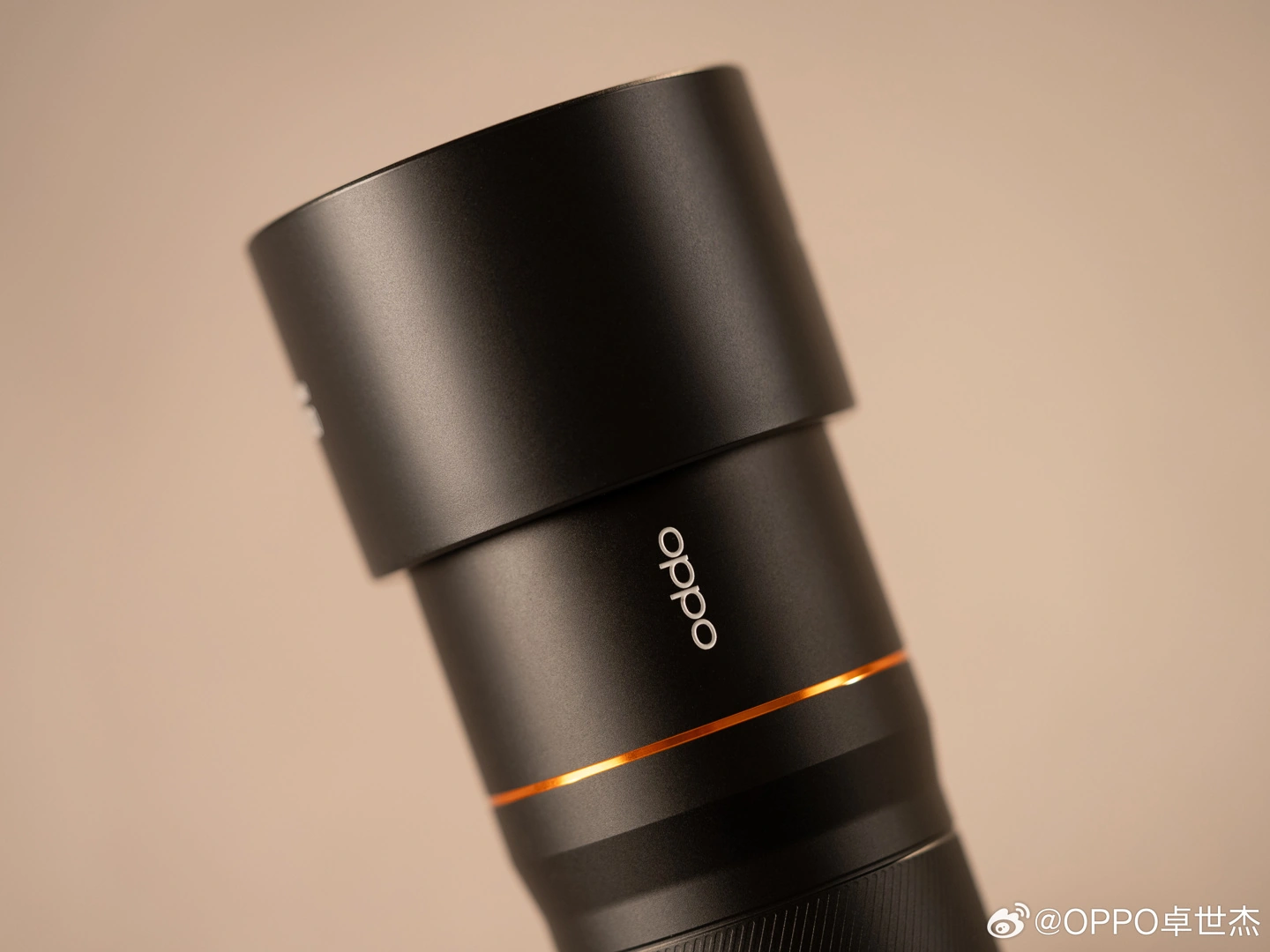 OPPO 卓世杰爆料 Find X9 Ultra 外置增距镜:行业最大进光总量,补齐移动影像“完全体”