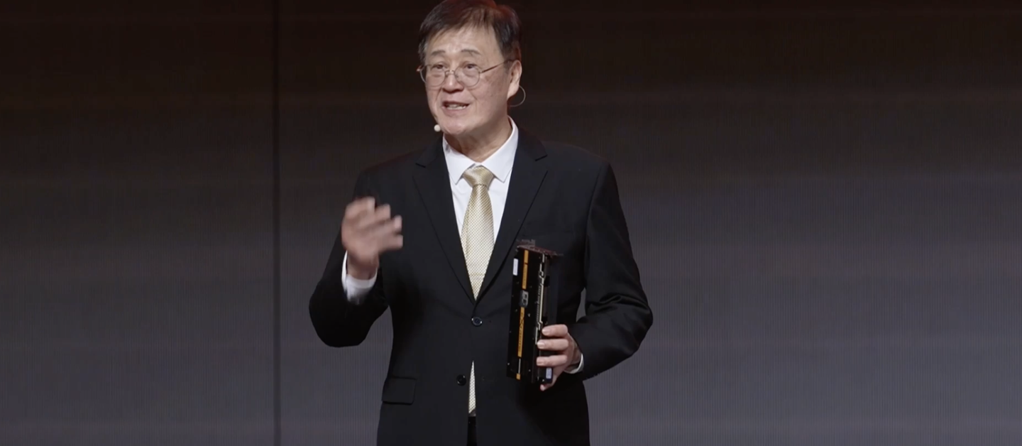 砺算科技 LX 系列三款专业卡正式亮相,3 月 17 日开始接受企业订单