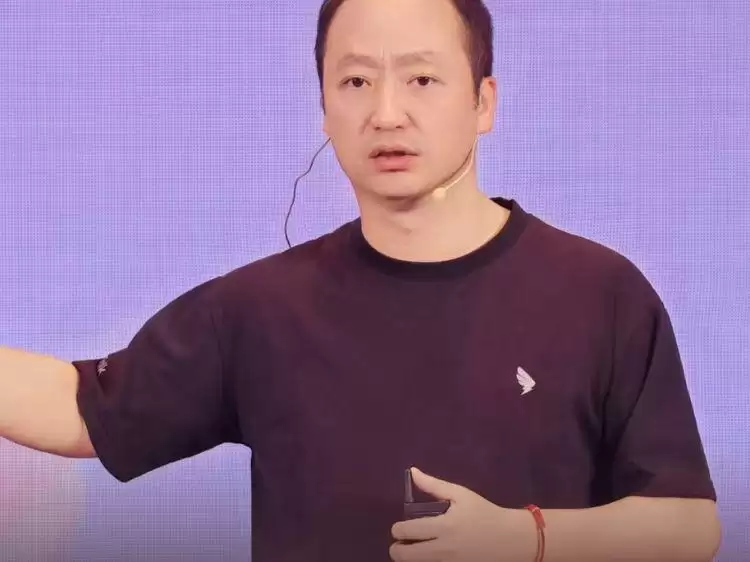 钉钉陈航：去文档的本质不是没有文档，而是AI按照人的要求去沉淀文档