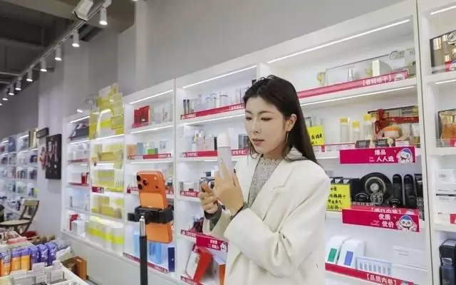 一品一播 数智新力丨激活实体经济新动能——肥乡区借力“一品一播”赋能特色电商街区发展