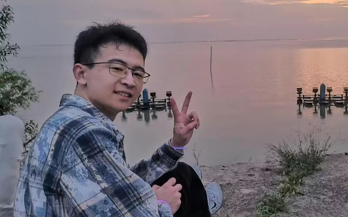 张逸飞:重视知识的融会贯通,做“最酷的科研”