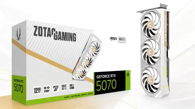 索泰悄然发布 GeForce RTX 5070 AMP 白色版显卡 双槽设计配 12GB GDDR7 显存