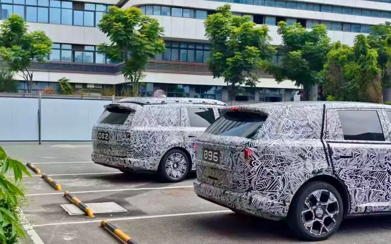 小米“寻天”SUV谍照曝光：一大一小两款，大号车型配升降车顶