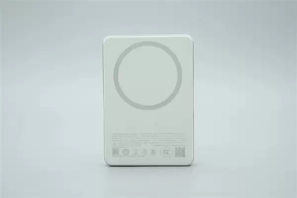 拆解报告：小米金沙江10000mAh 45W超薄磁吸移动电源