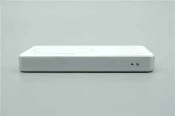 拆解报告：小米金沙江10000mAh 45W超薄磁吸移动电源
