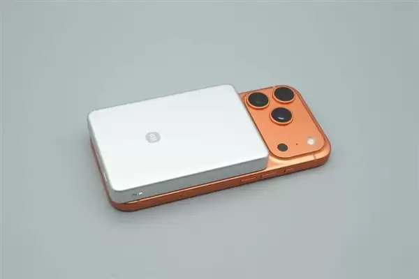 拆解报告：小米金沙江10000mAh 45W超薄磁吸移动电源